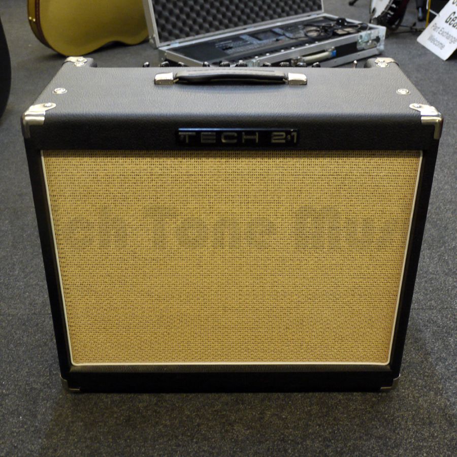 Tech 21 Trademark 60 Combo Amplifier w/ Footswitch 2nd Hand Rich