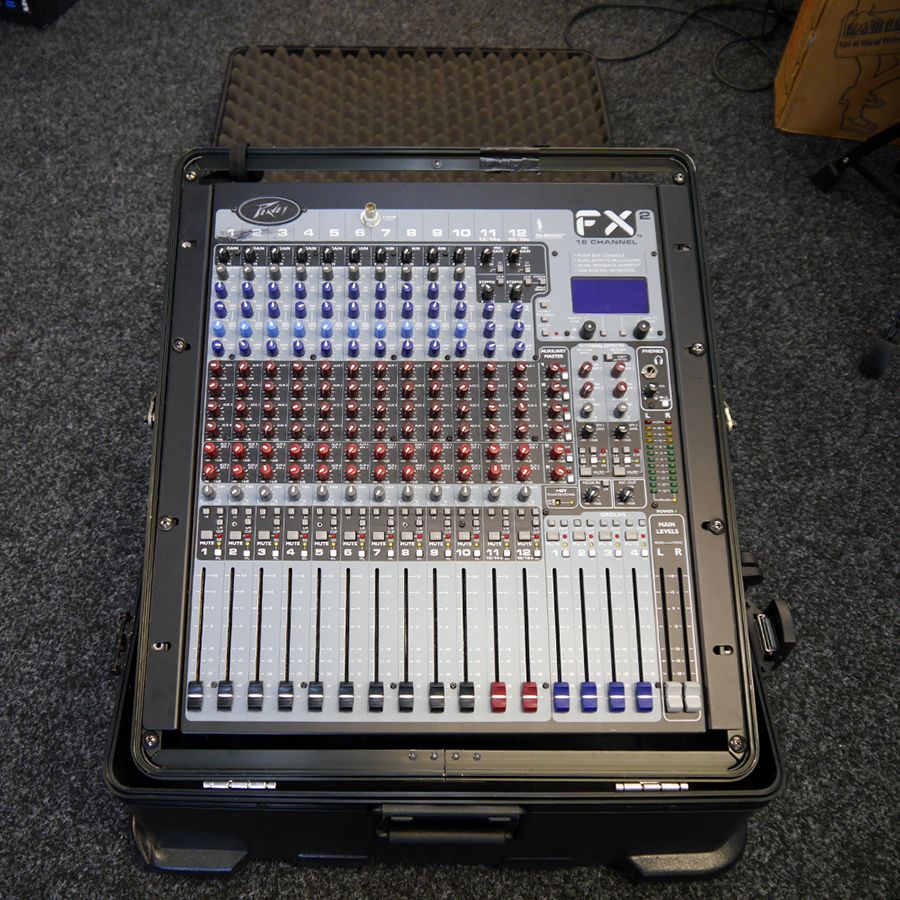 Peavey FX2 16 Channel Mixer w/ Case 2nd Hand Rich Tone Music