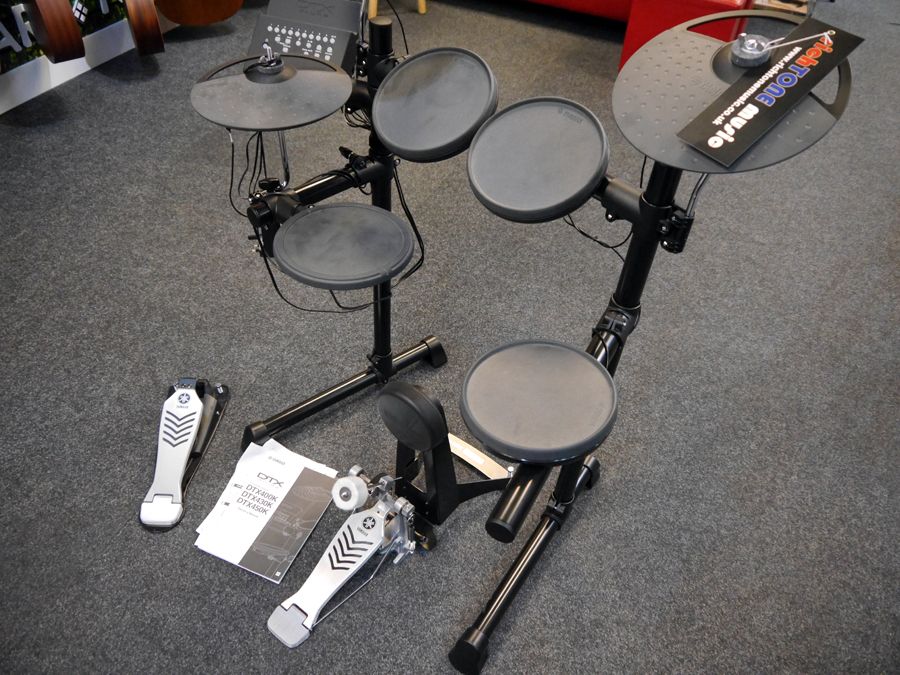 Yamaha DTX450K Electronic Drum Kit 2nd Hand **COLLECTION ONLY