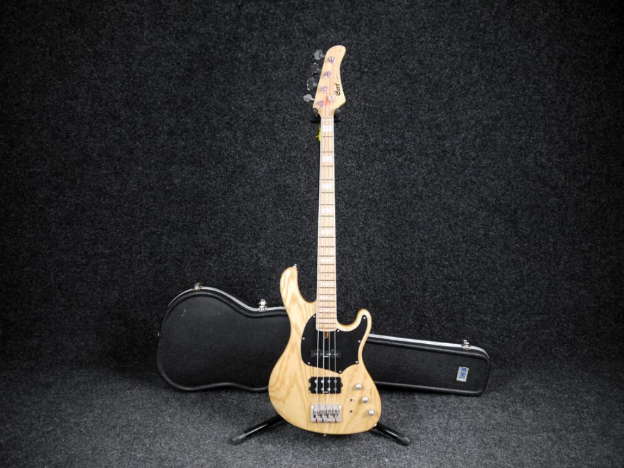 Cort G Series Bass Guitar MN Natural w/Hard Case 2nd Hand Rich