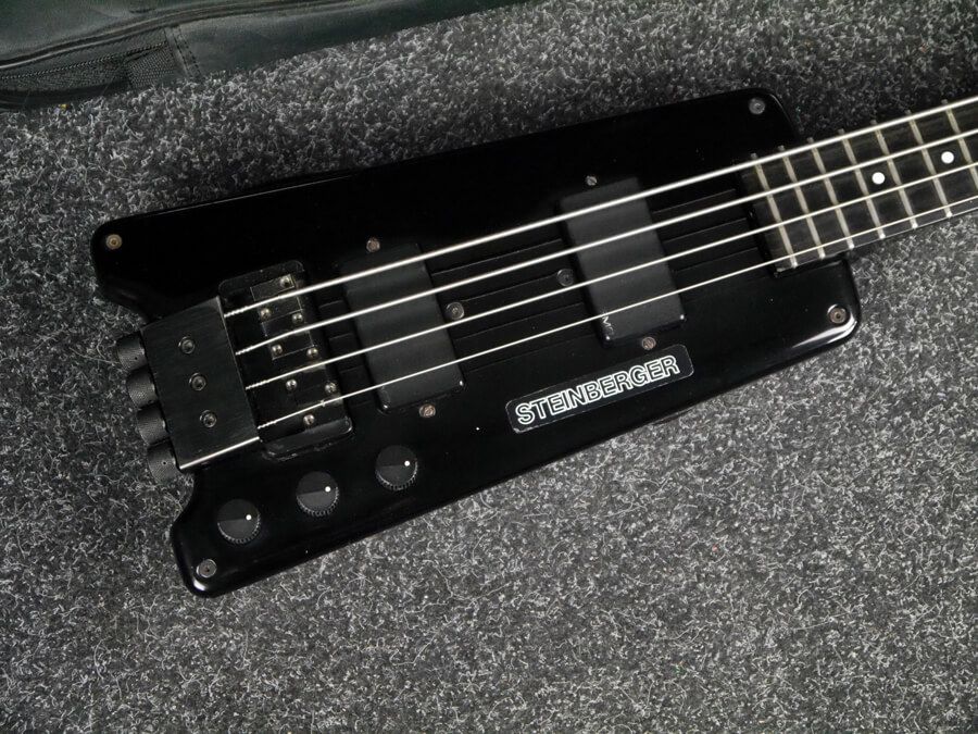 Steinberger L2 Electric Bass Guitar Black w/Flight Case 2nd Hand