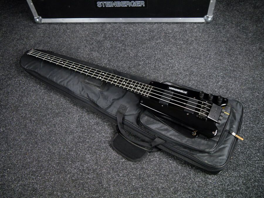 Steinberger L2 Electric Bass Guitar Black w/Flight Case 2nd Hand