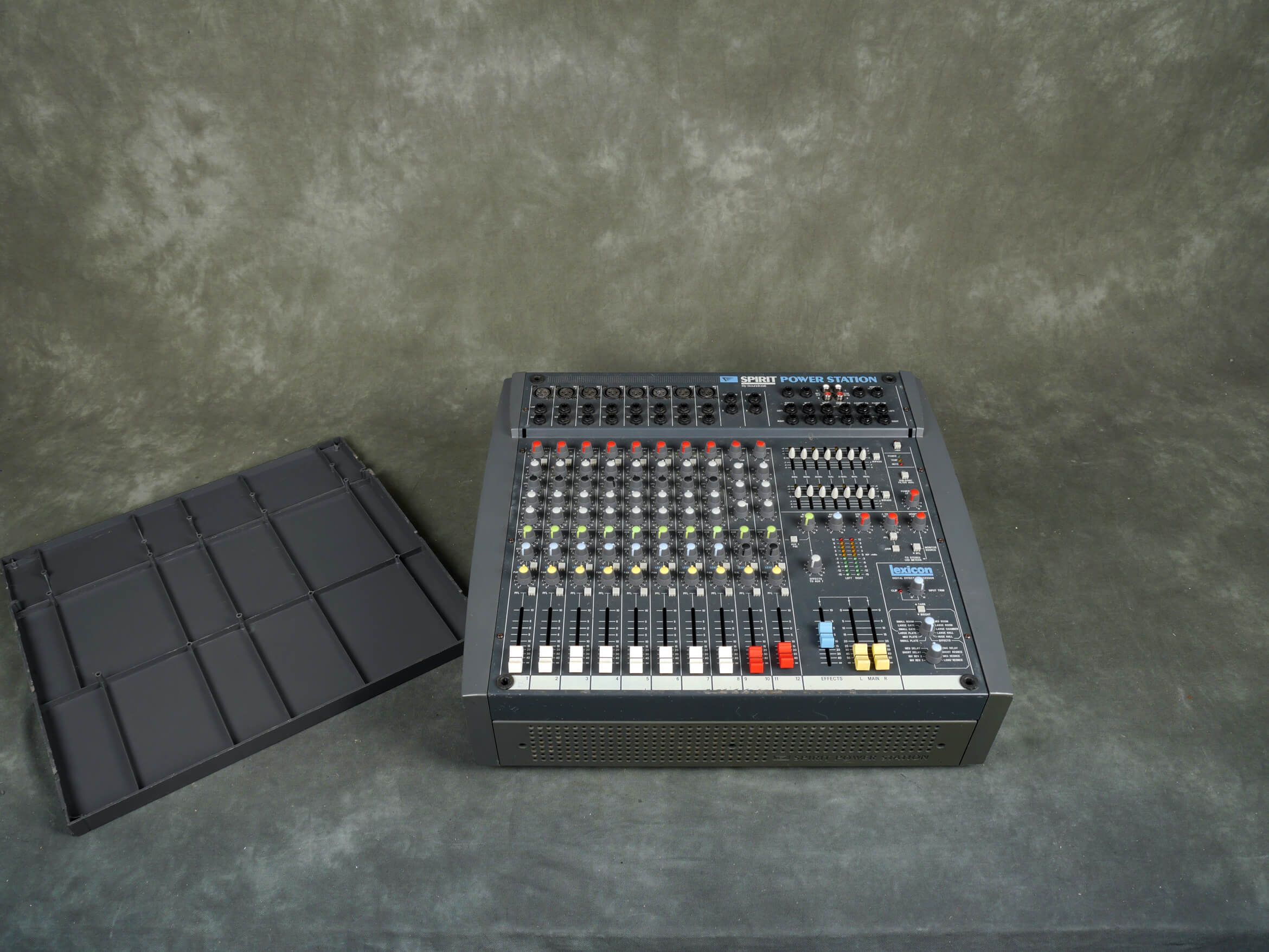 Soundcraft Spirit 600 Powered Mixer w/Cover 2nd Hand **COLLECTION