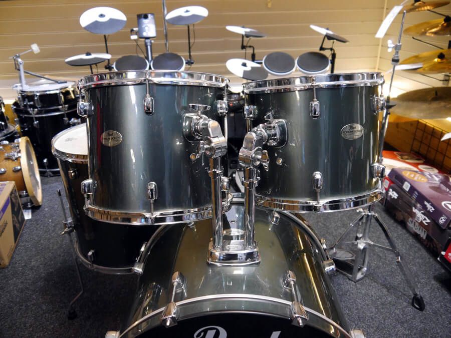 Pearl Forum FZH725 Complete Drum Kit 2nd Hand **COLLECTION ONLY** Rich Tone Music