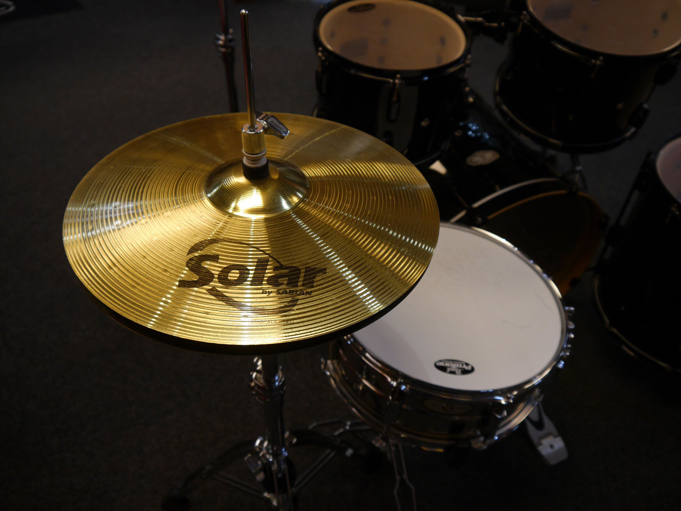 Pearl Vision Rock Fusion Drum Kit Black w/Hardware, Sabian Cymbals