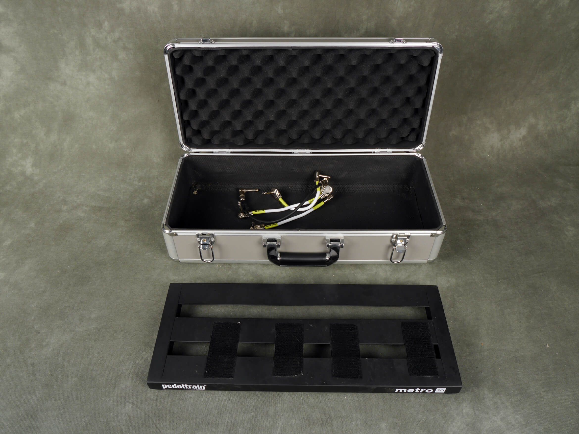 Pedaltrain Metro 24 W Hard Case 2nd Hand Rich Tone Music