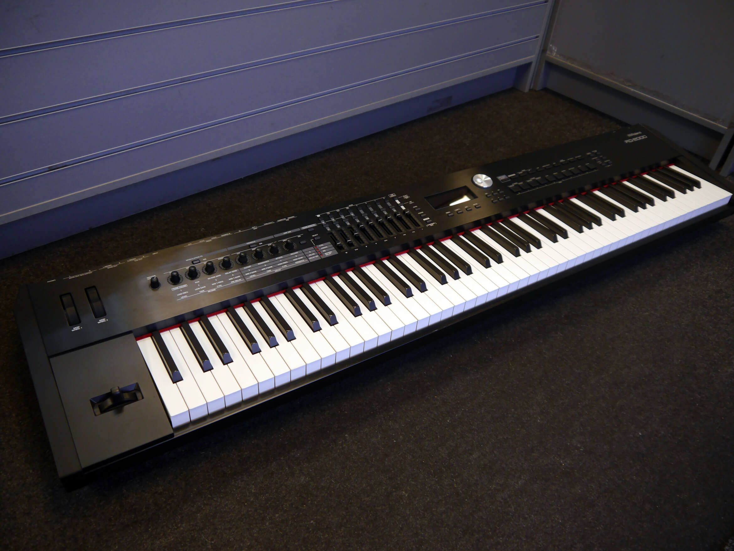 Roland RD2000 Digital Stage Piano 2nd Hand **COLLECTION ONLY