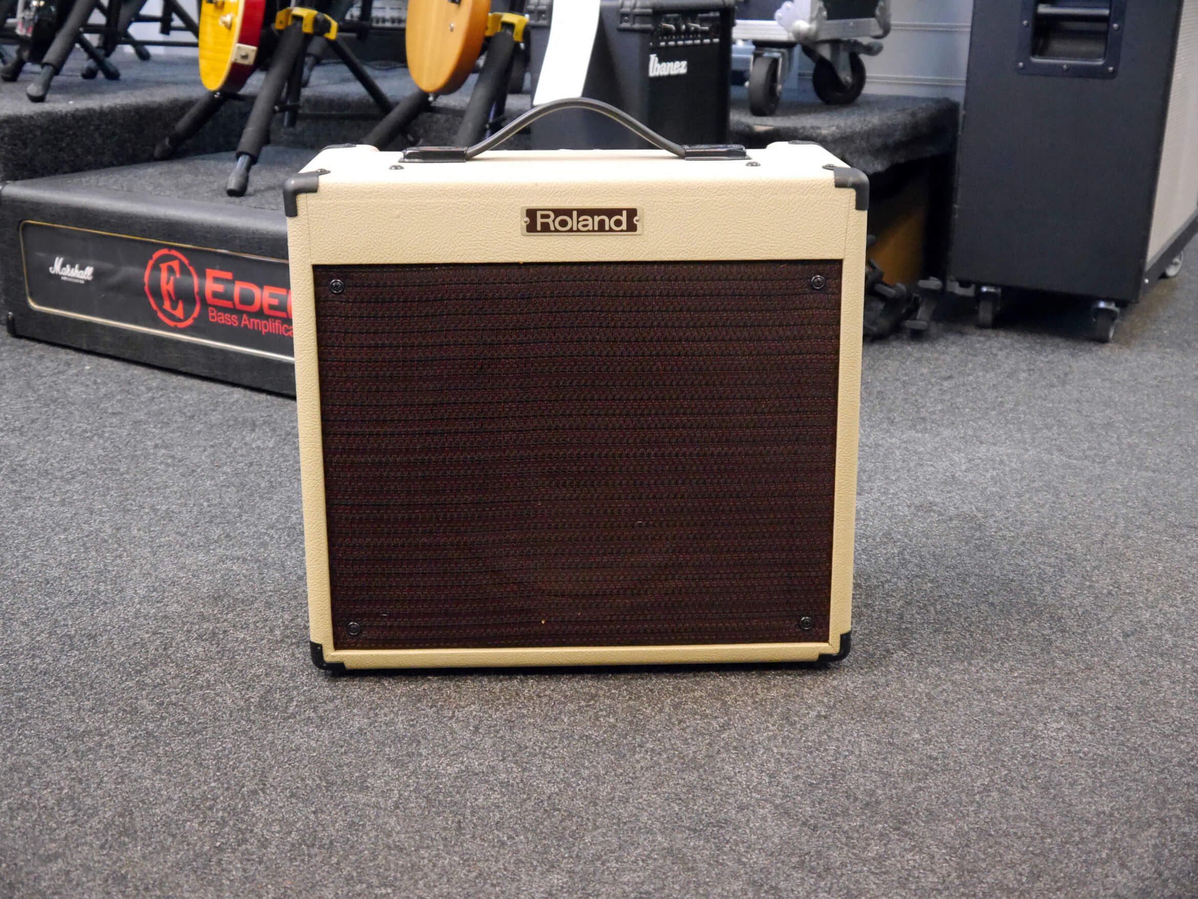 Roland Blues Cube BC30 Combo Amplifier Cream 2nd Hand Rich Tone