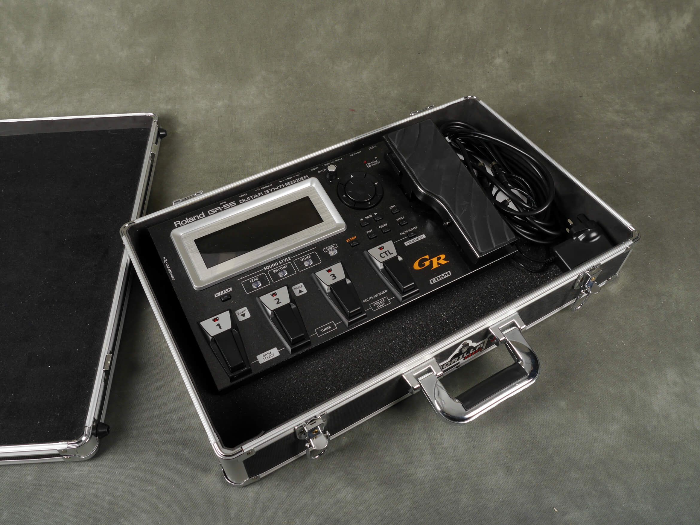 Roland GR55 Guitar Synth & PSU No Pickup w/Hard Case 2nd Hand