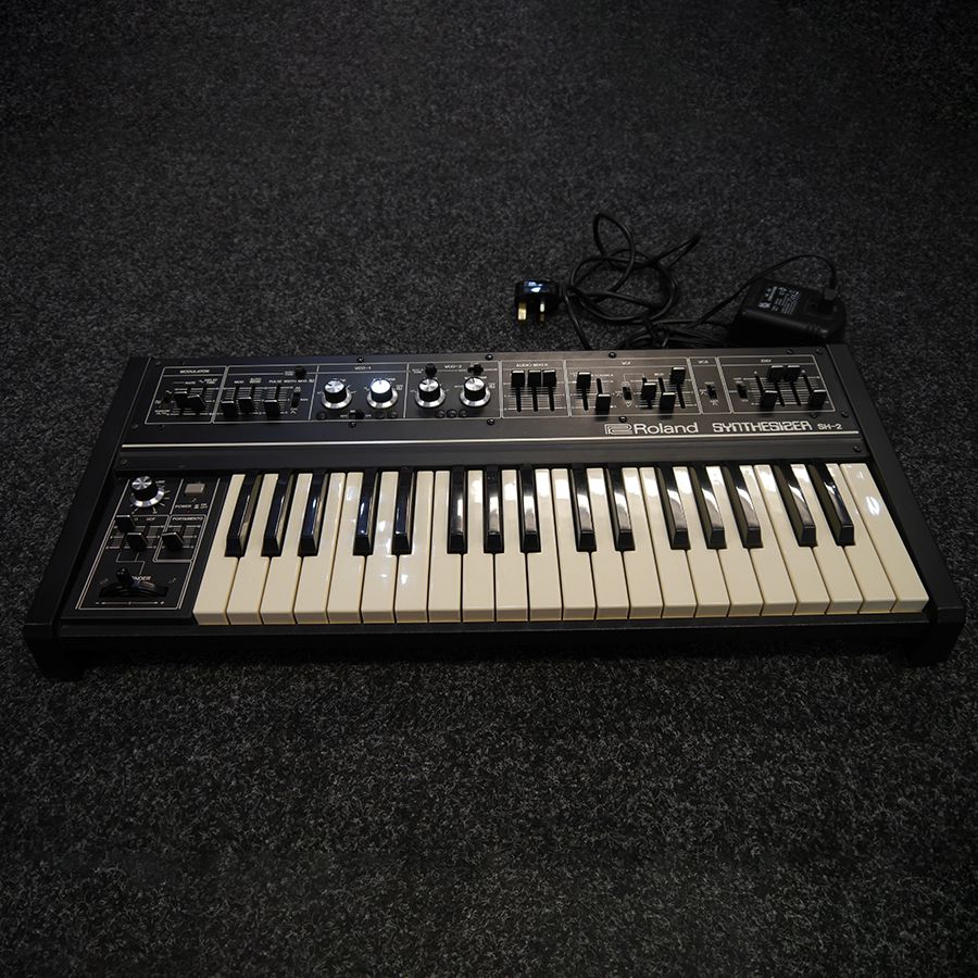 Roland SE02 Analog Synthesizer 2nd Hand Rich Tone Music