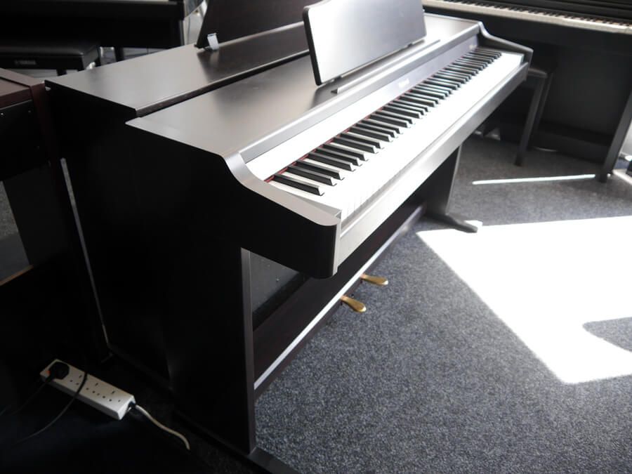 Roland HP137 Digital Piano 2nd Hand **COLLECTION ONLY** Rich Tone Music