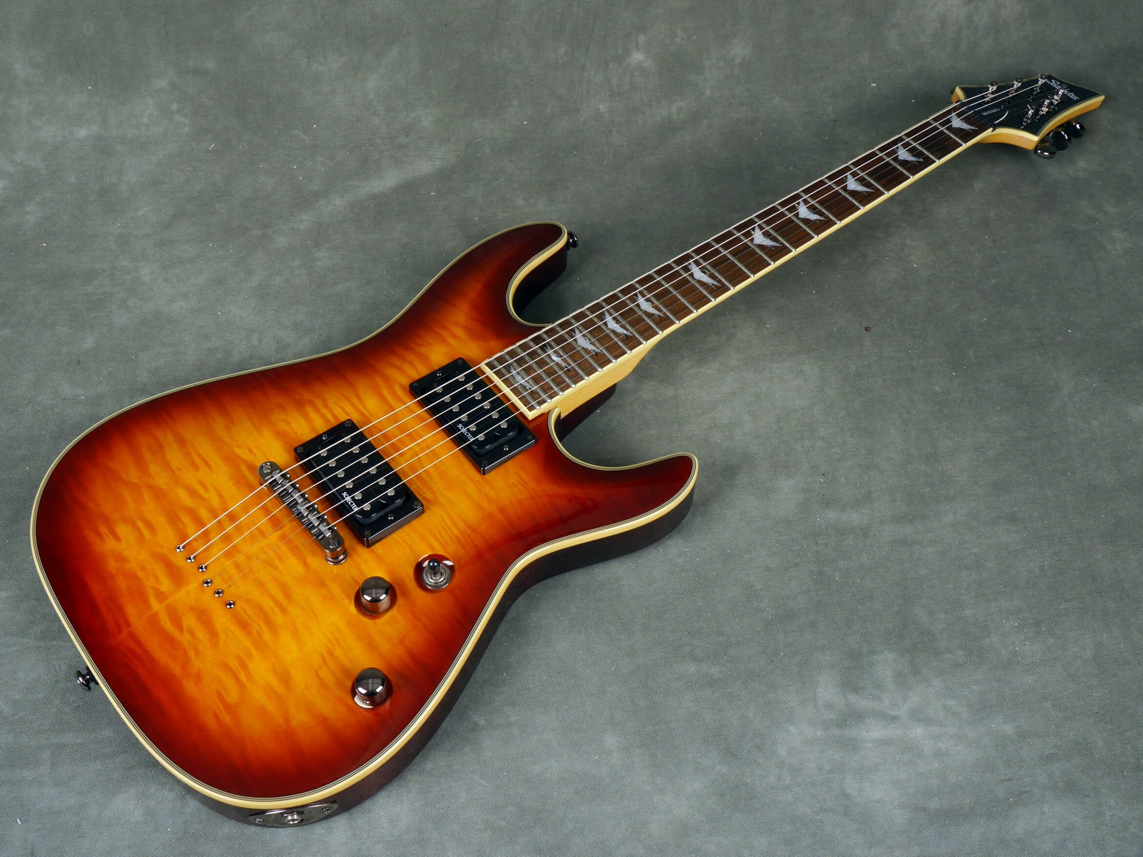 Schecter Omen Extreme 6 - Brown Sunburst - 2nd Hand | Rich Tone Music