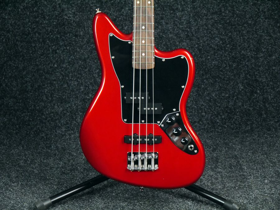 Squier Jaguar Short Scale Bass Red 2nd Hand Rich Tone Music