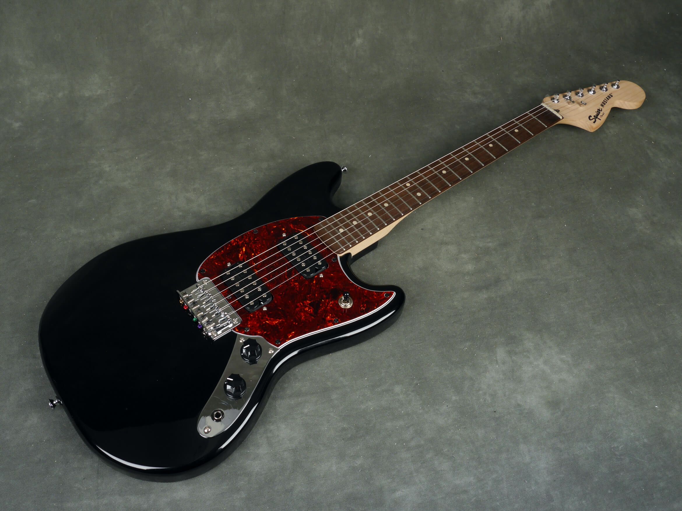 Squier Mustang Bullet HH - Black - 2nd Hand | Rich Tone Music