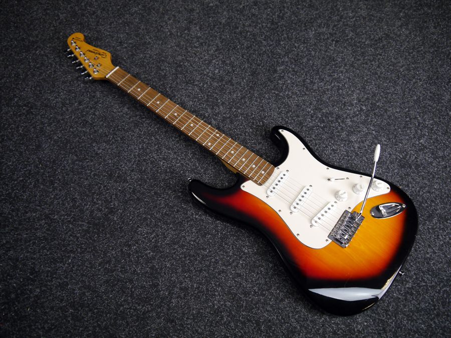 Tanglewood FST32T Strat - Sunburst - 2nd Hand | Rich Tone Music