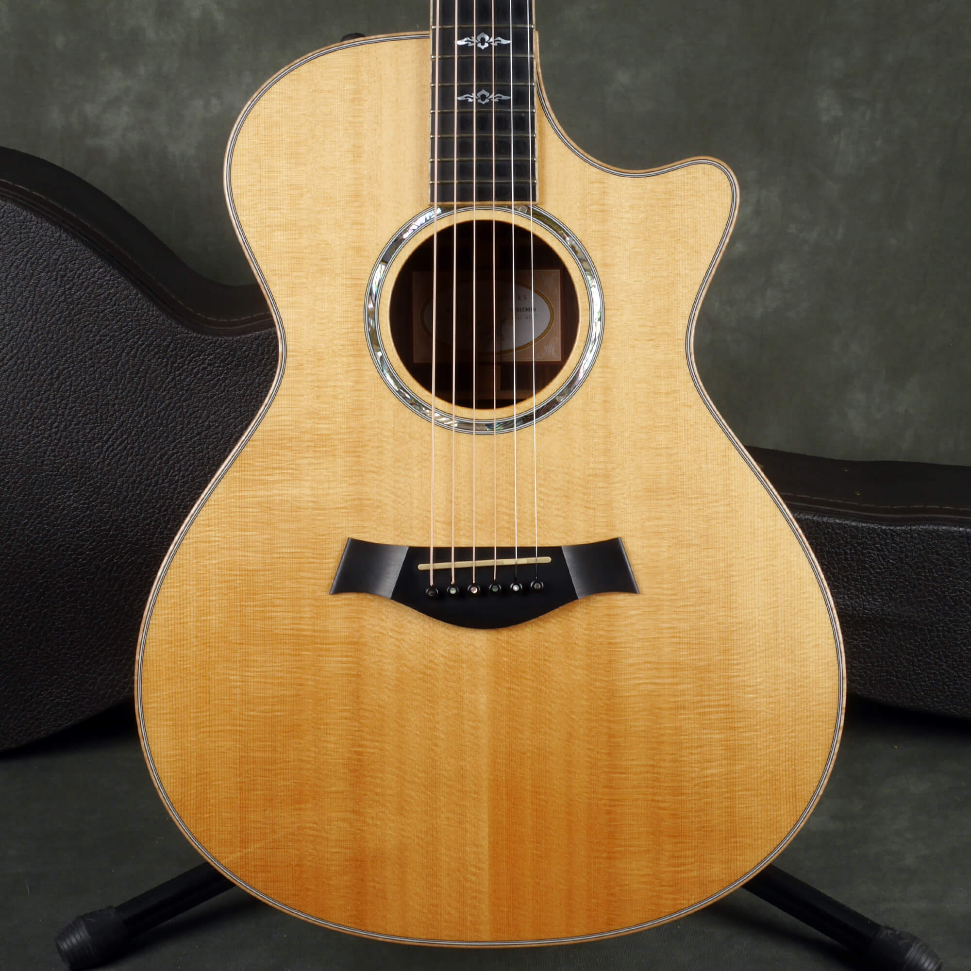 Second Hand Taylor 800 Series Acoustic Guitars Rich Tone Music