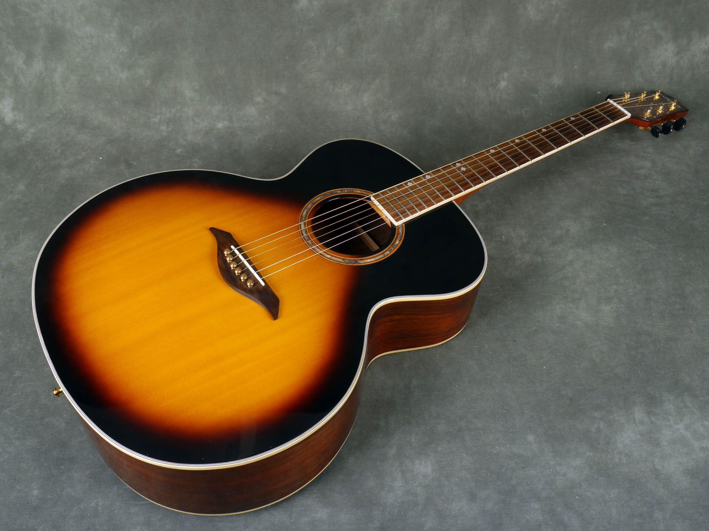 Turner 75VS Jumbo Acoustic Guitar Sunburst w/Hard Case 2nd Hand