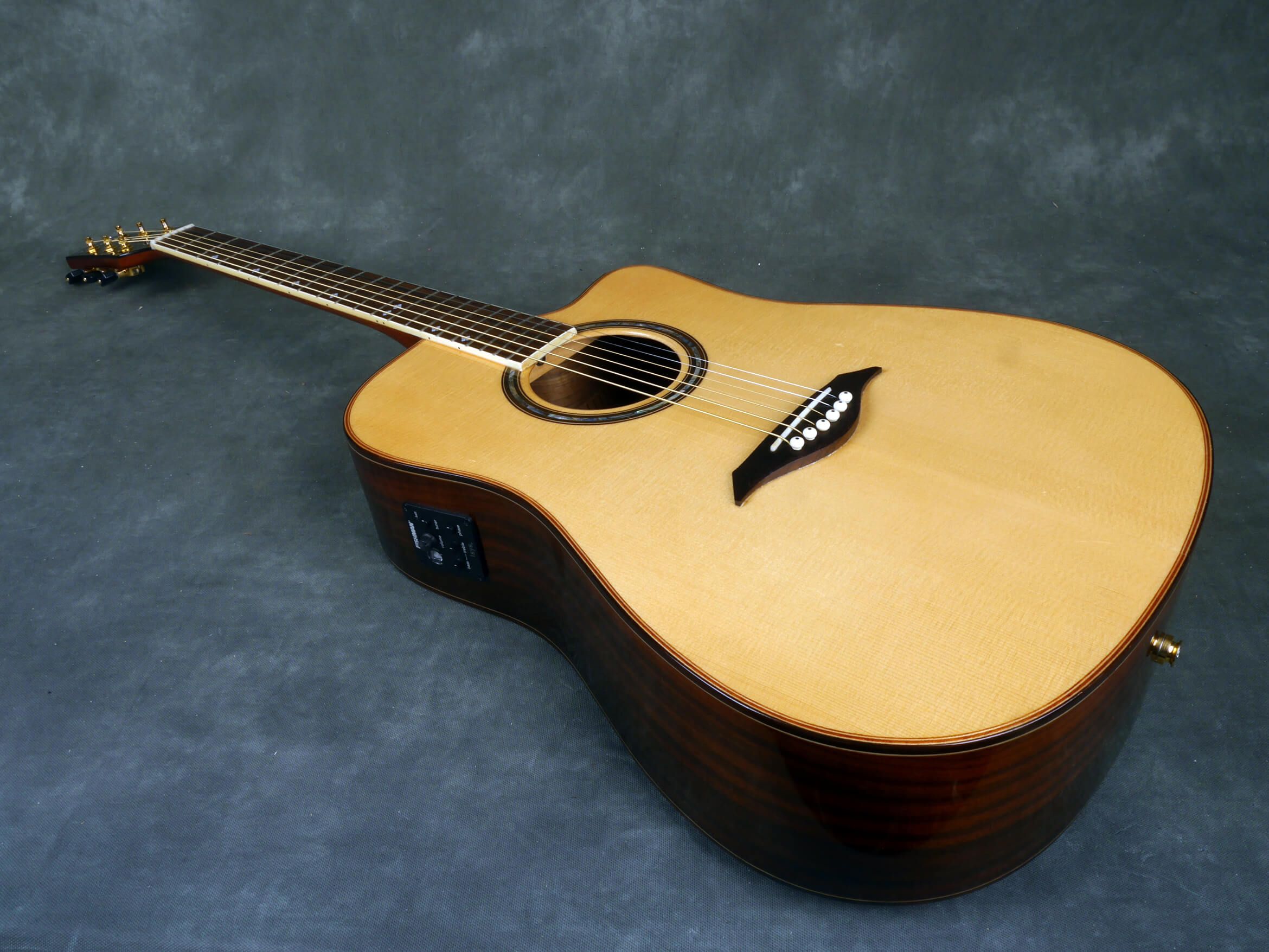 Turner 70ce ElectroAcoustic Guitar Natural 2nd Hand Rich Tone Music