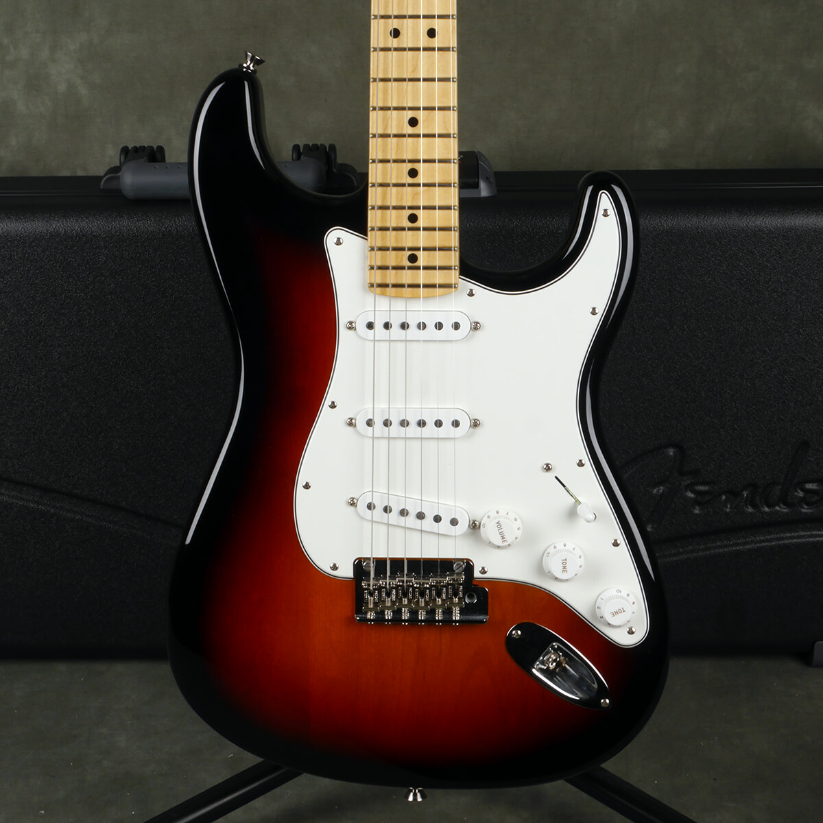 Fender American Professional Stratocaster Sunburst w/Hard Case 2nd Hand Rich Tone Music