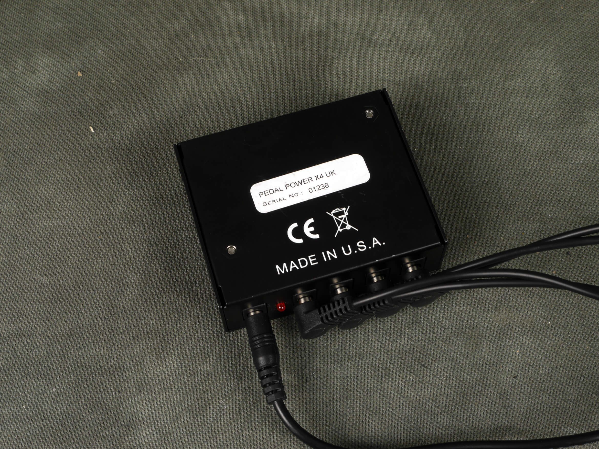 Voodoo Lab Pedal Power X4 Power Supply 2nd Hand Rich Tone Music