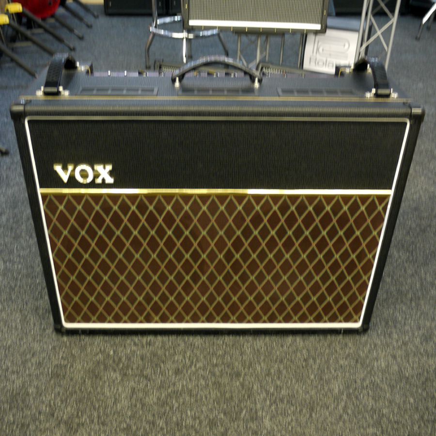 vox ac30cc2 vs c2