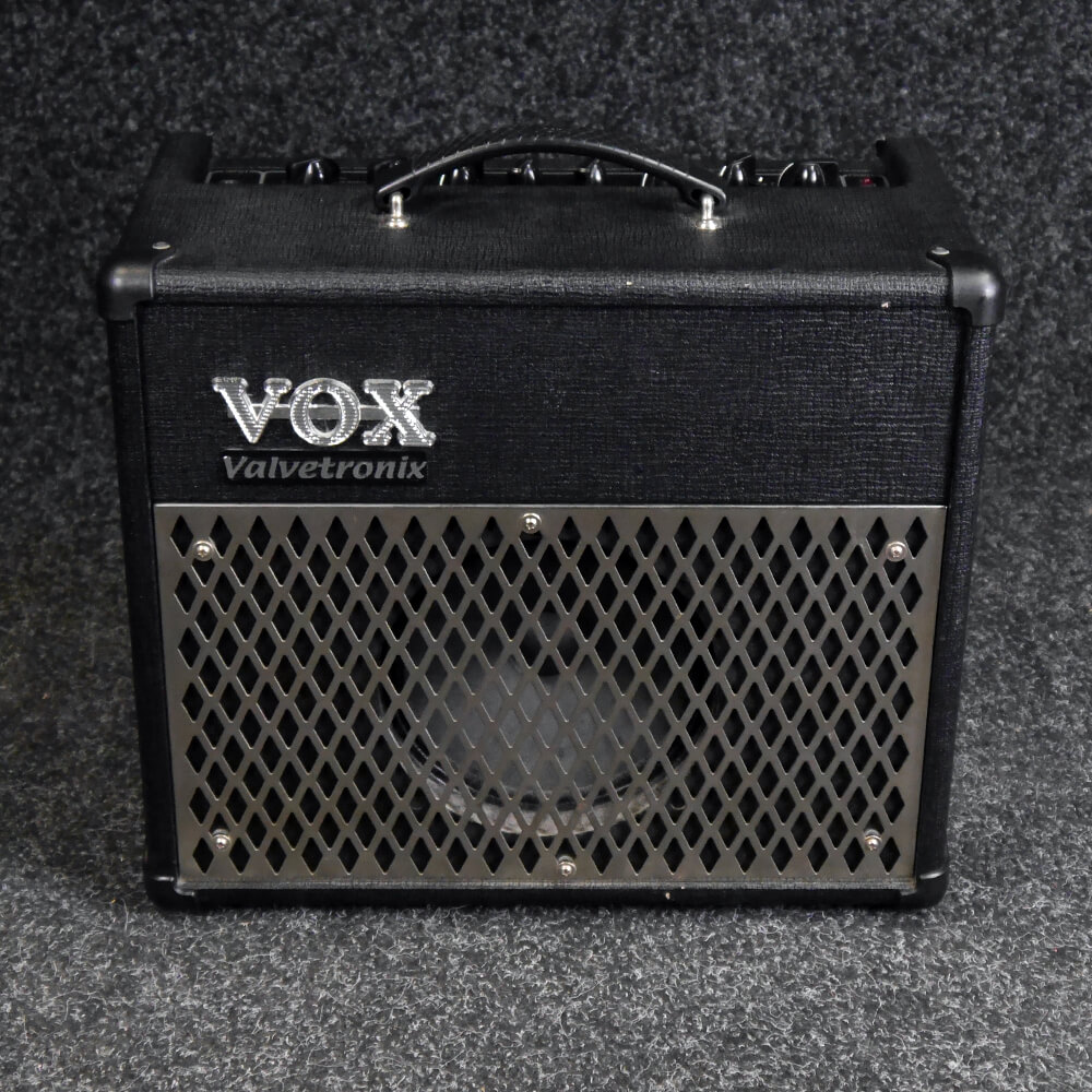 Vox valvetronix AD15VT Combo Amp 2nd Hand Rich Tone Music