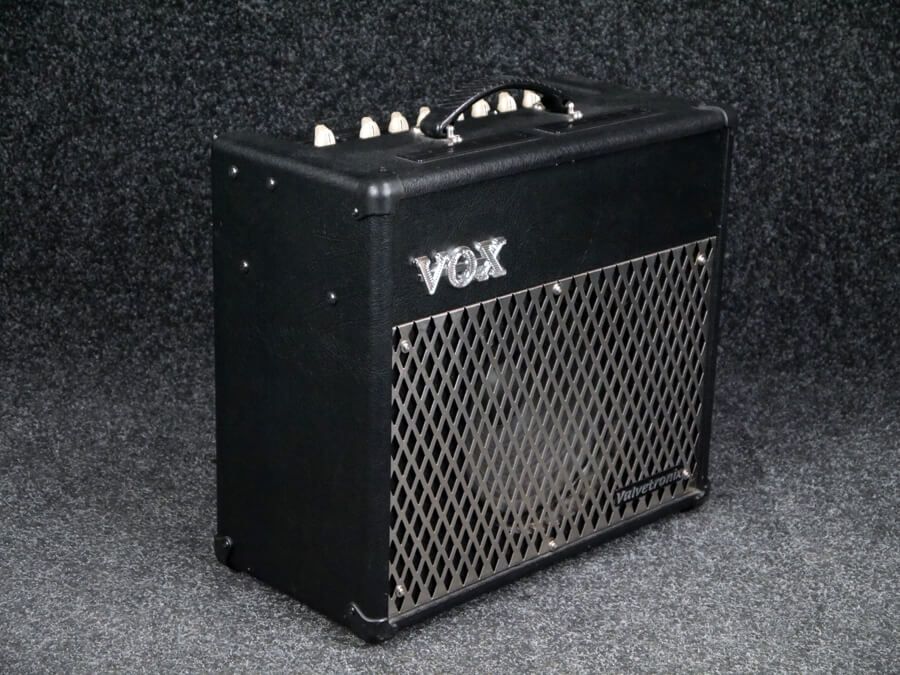 Vox VT30 Valvetronix Combo Amp - 2nd Hand | Rich Tone Music