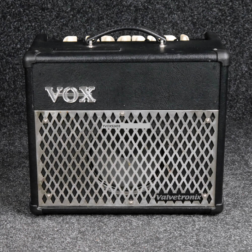 Vox VT15 Valvetronix Combo Amp - 2nd Hand | Rich Tone Music