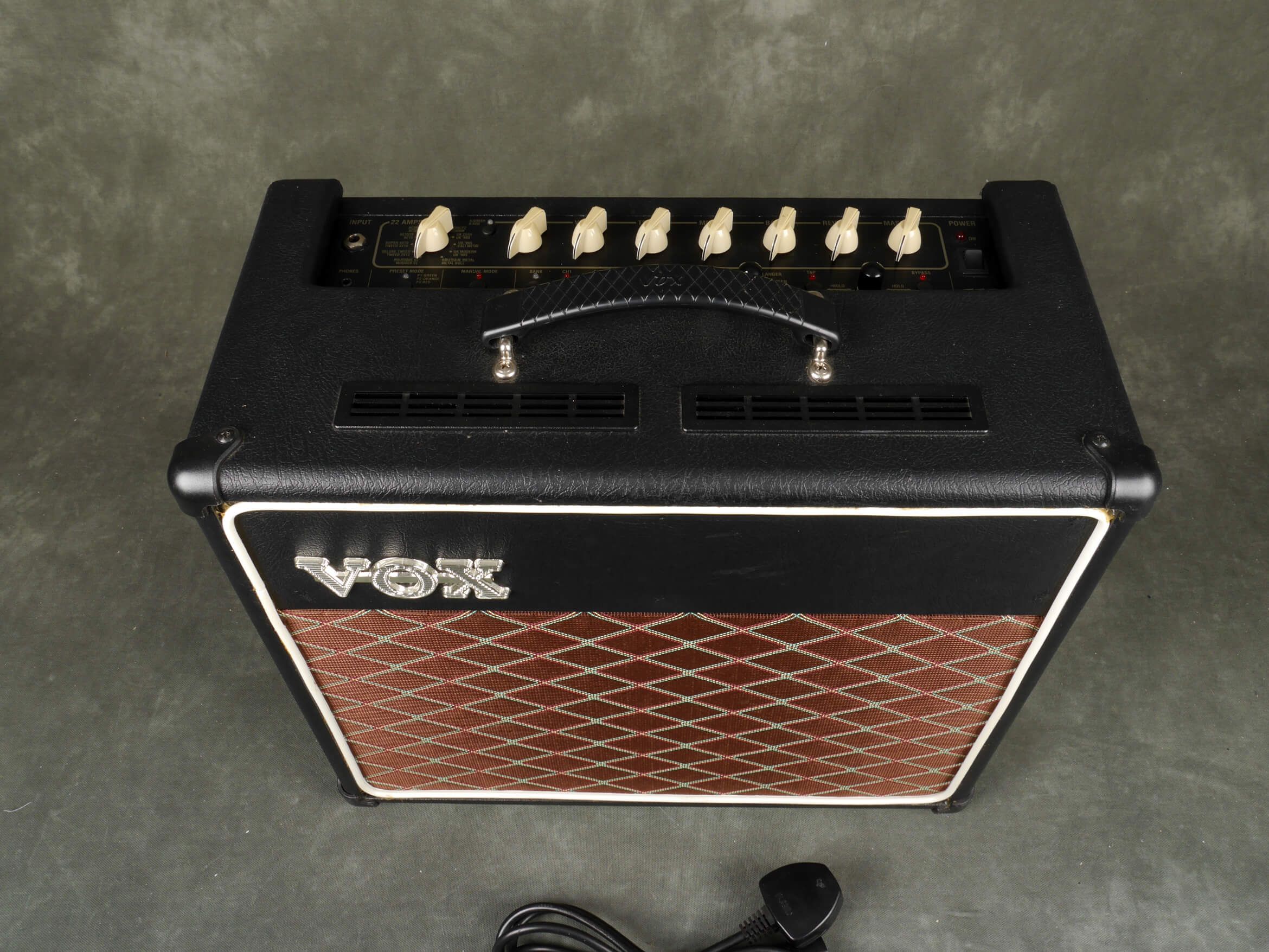 Vox VT30 Guitar Combo Amplifier - 2nd Hand | Rich Tone Music