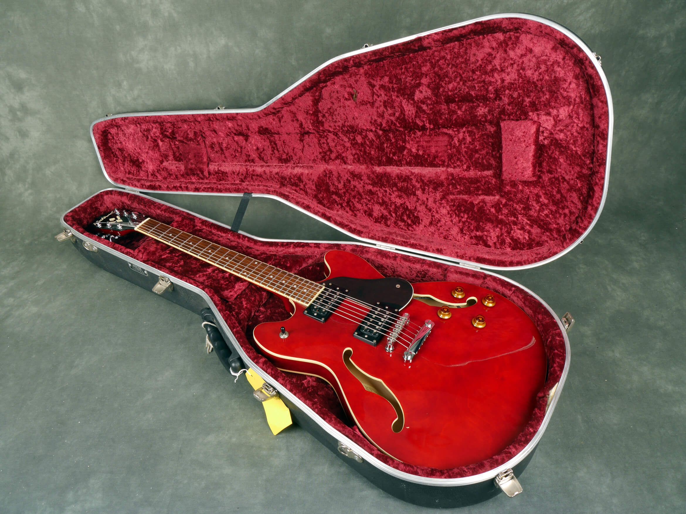 Washburn HB30 SemiHollow Body Guitar, SD PUPs Cherry Red w/Case 2nd Hand Rich Tone Music