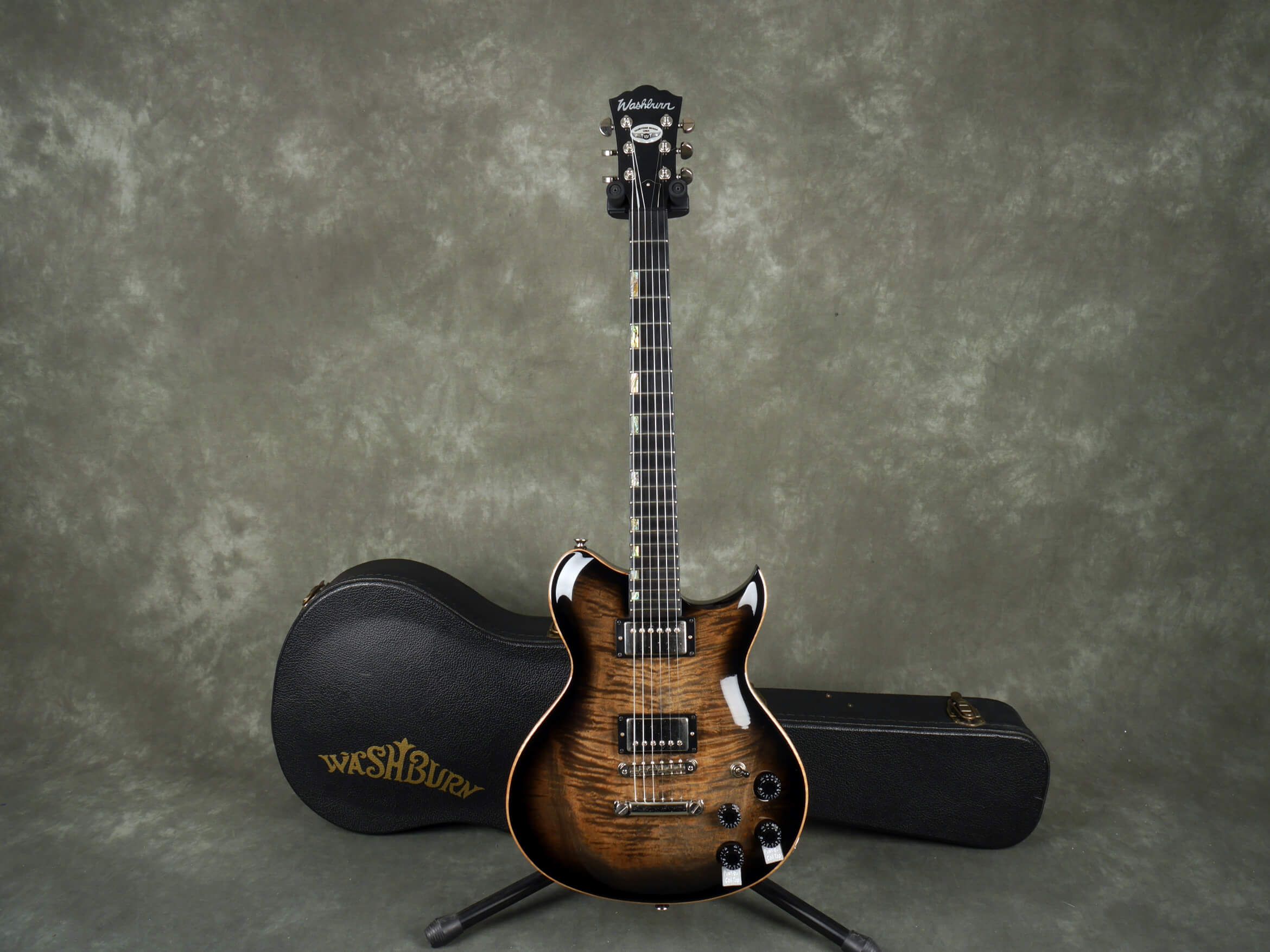 Washburn WI 568 Idol Series Electric Guitar Trans Black w/Hard Case