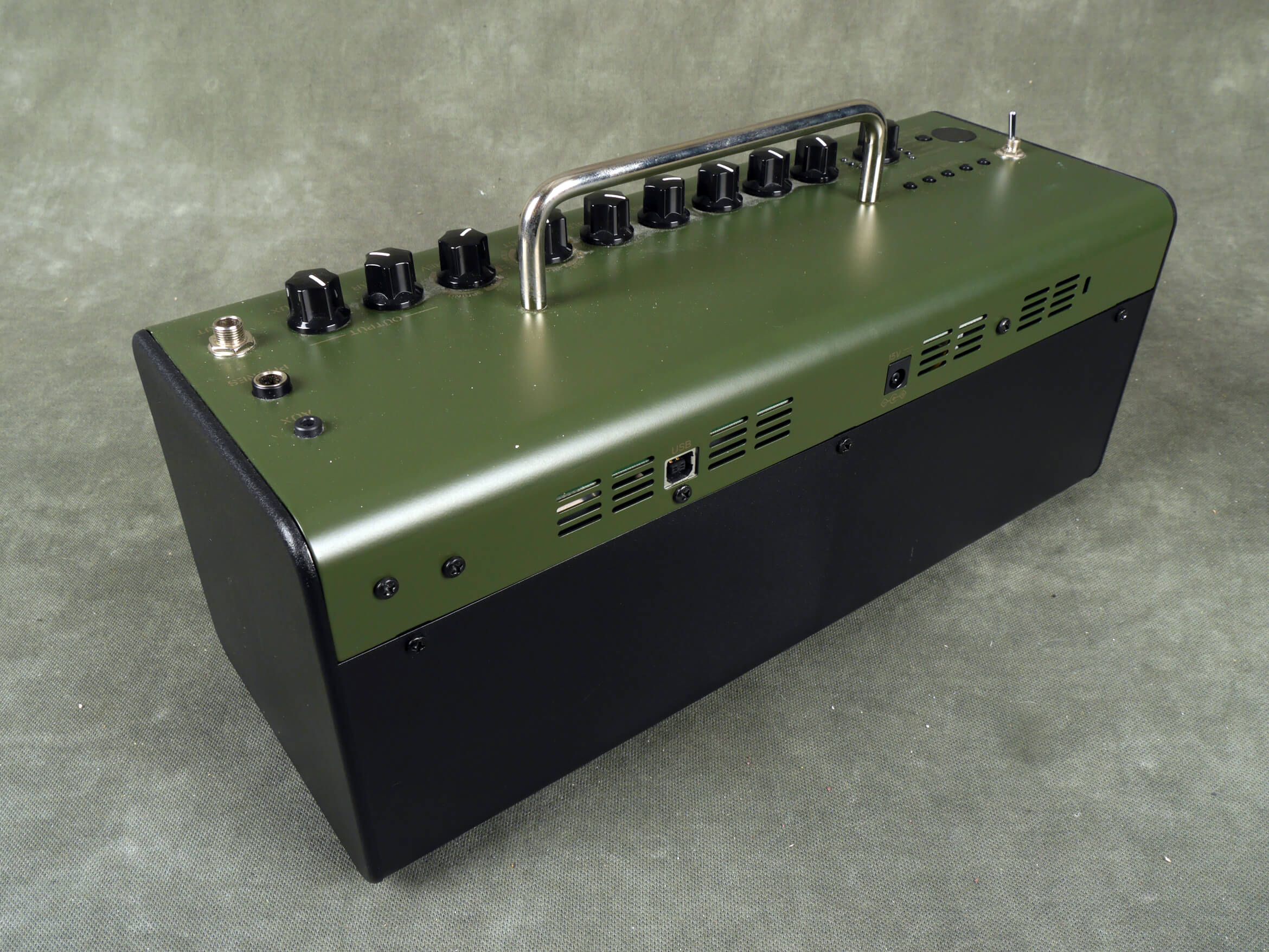 Yamaha THR10x Guitar Combo Amplifier Olive Green 2nd Hand Rich