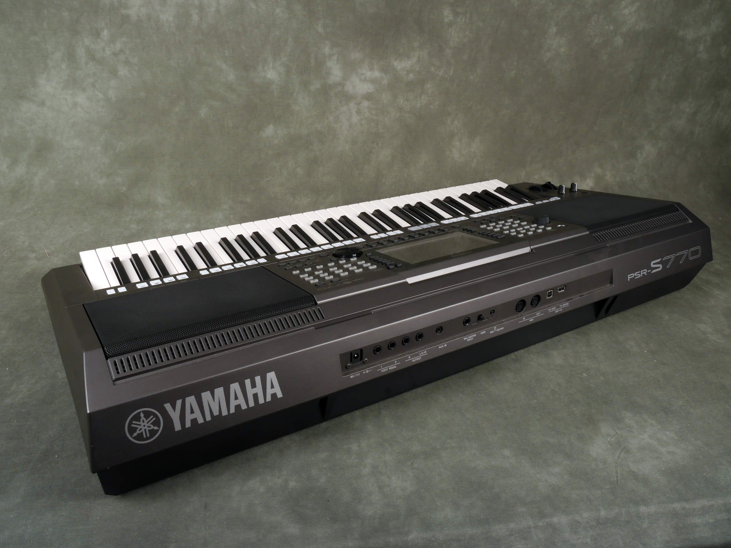 Yamaha S770 Arranger Keyboard 2nd Hand Rich Tone Music