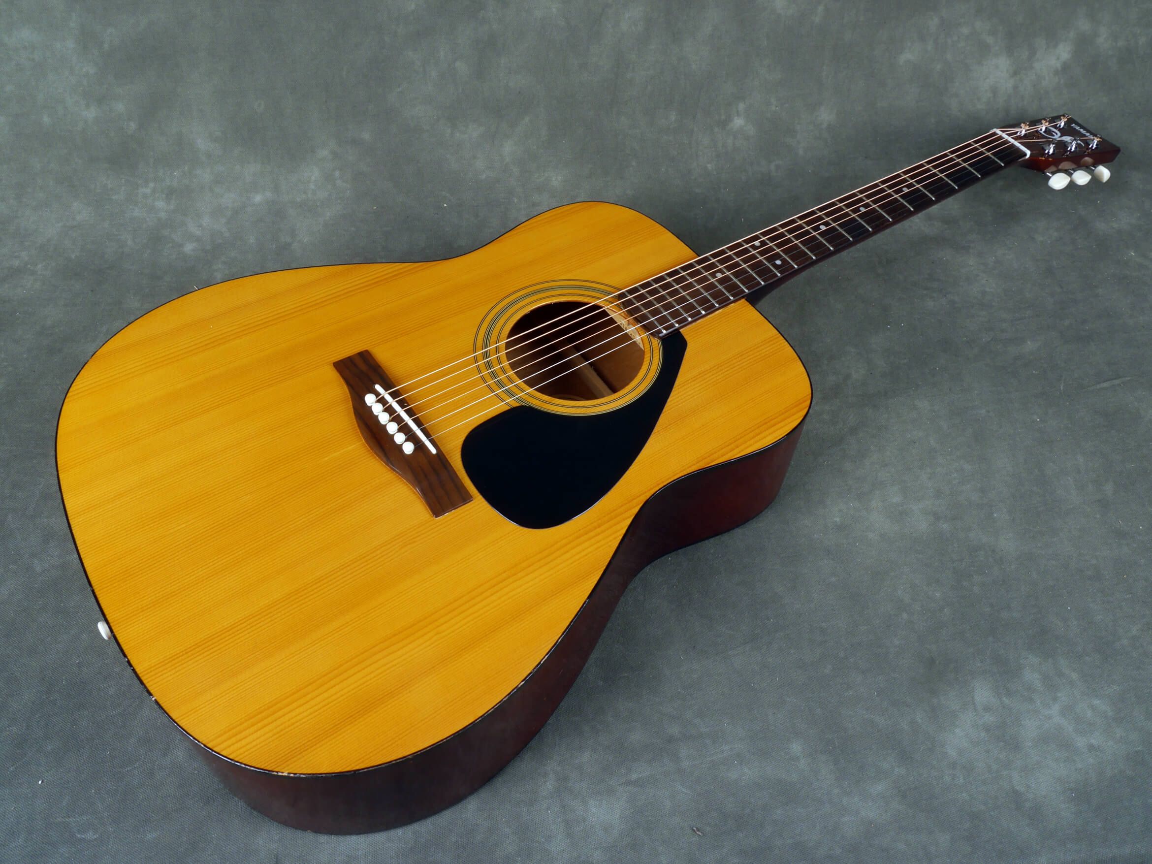 Yamaha FG300 Acoustic Guitar Natural w/Gig Bag 2nd Hand Rich Tone