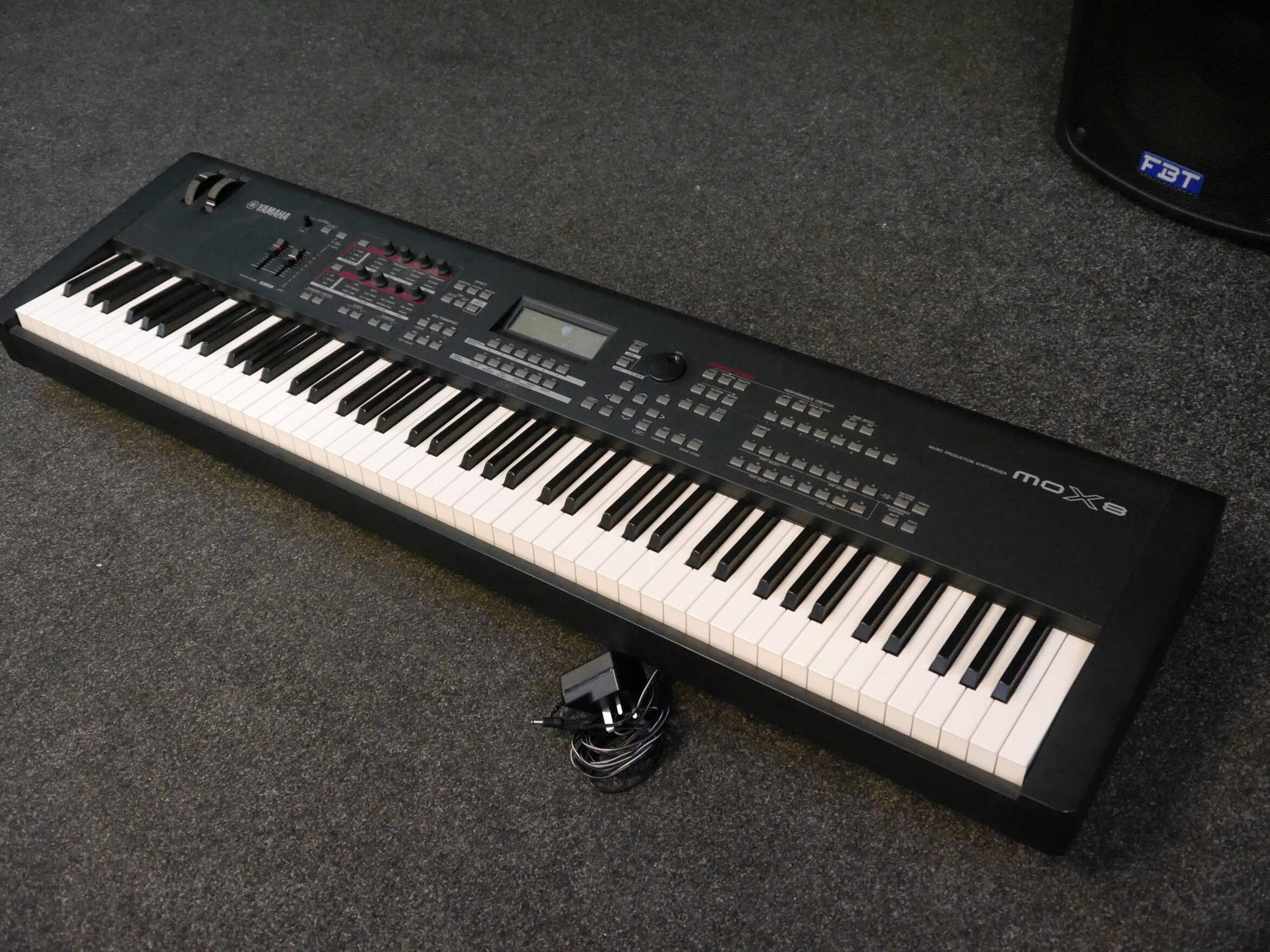 Yamaha MOX8 Workstation Keyboard & PSU - 2nd Hand | Rich Tone Music