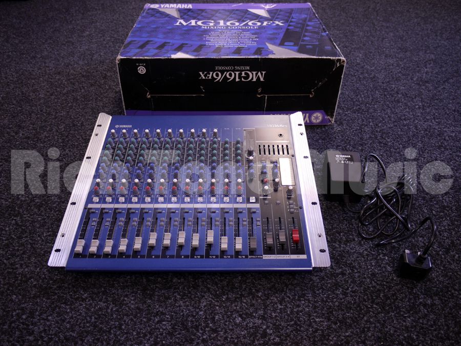 Yamaha MG16FX Mixing Desk w/ Box & PSU - 2nd Hand | Rich Tone Music