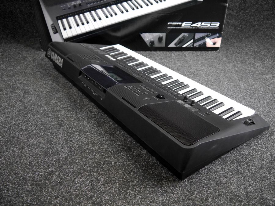 Yamaha PSRE453 Home Keyboard w/Box & PSU 2nd Hand Rich Tone Music