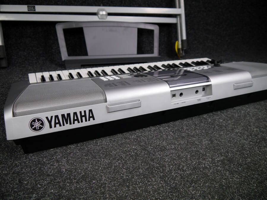 Yamaha PSR E413 Keyboard with power supply - 2nd Hand | Rich Tone Music