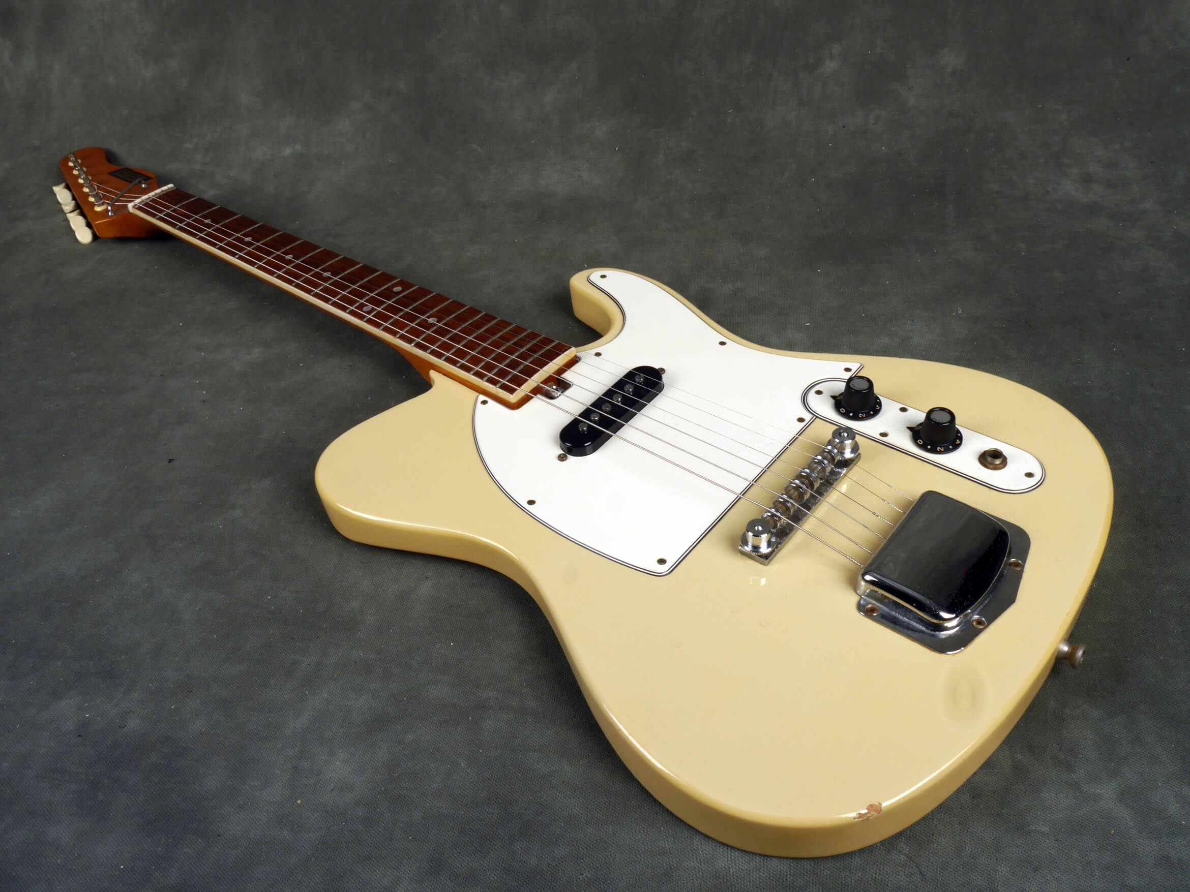 Zenta Early 70s Japanese Electric Guitar Vintage White 2nd Hand