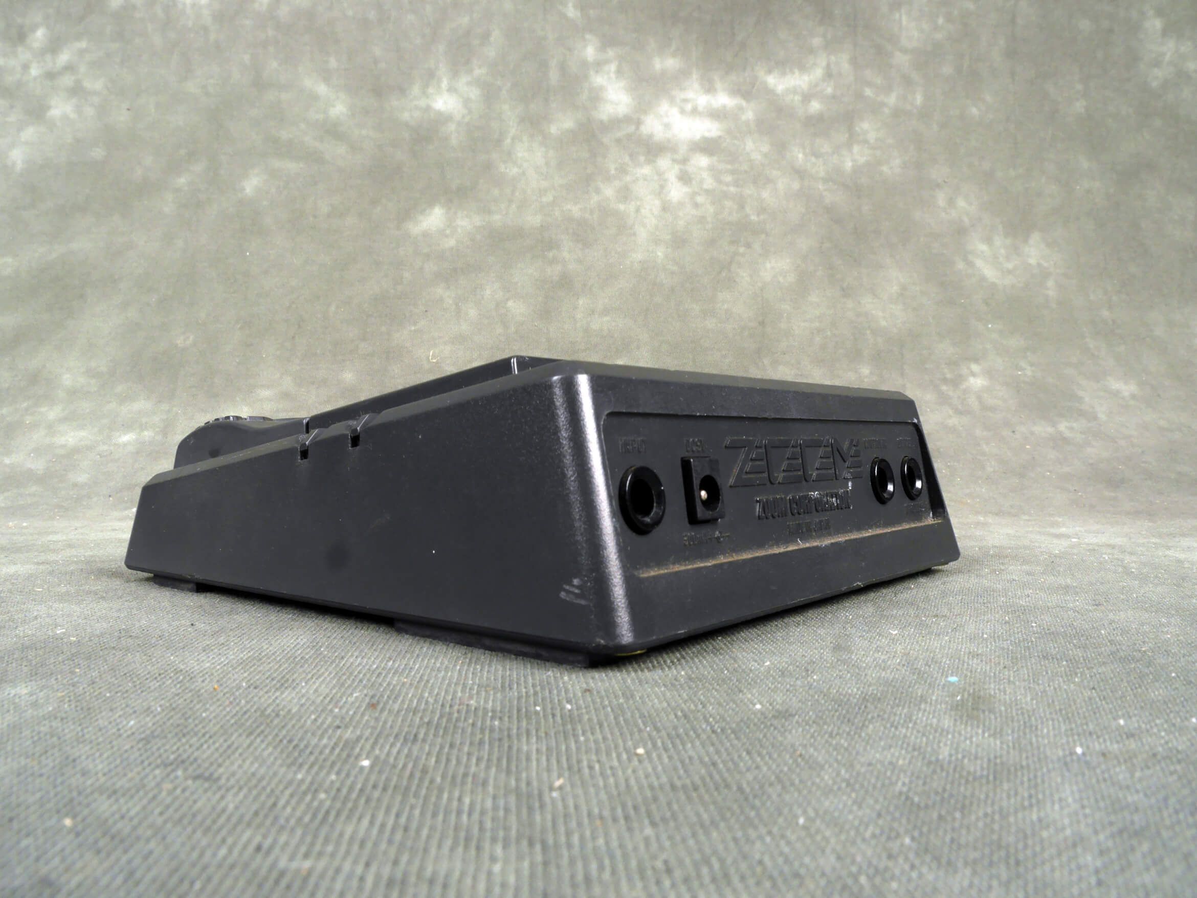 Zoom 505 Multi Effects Pedal 2nd Hand Rich Tone Music