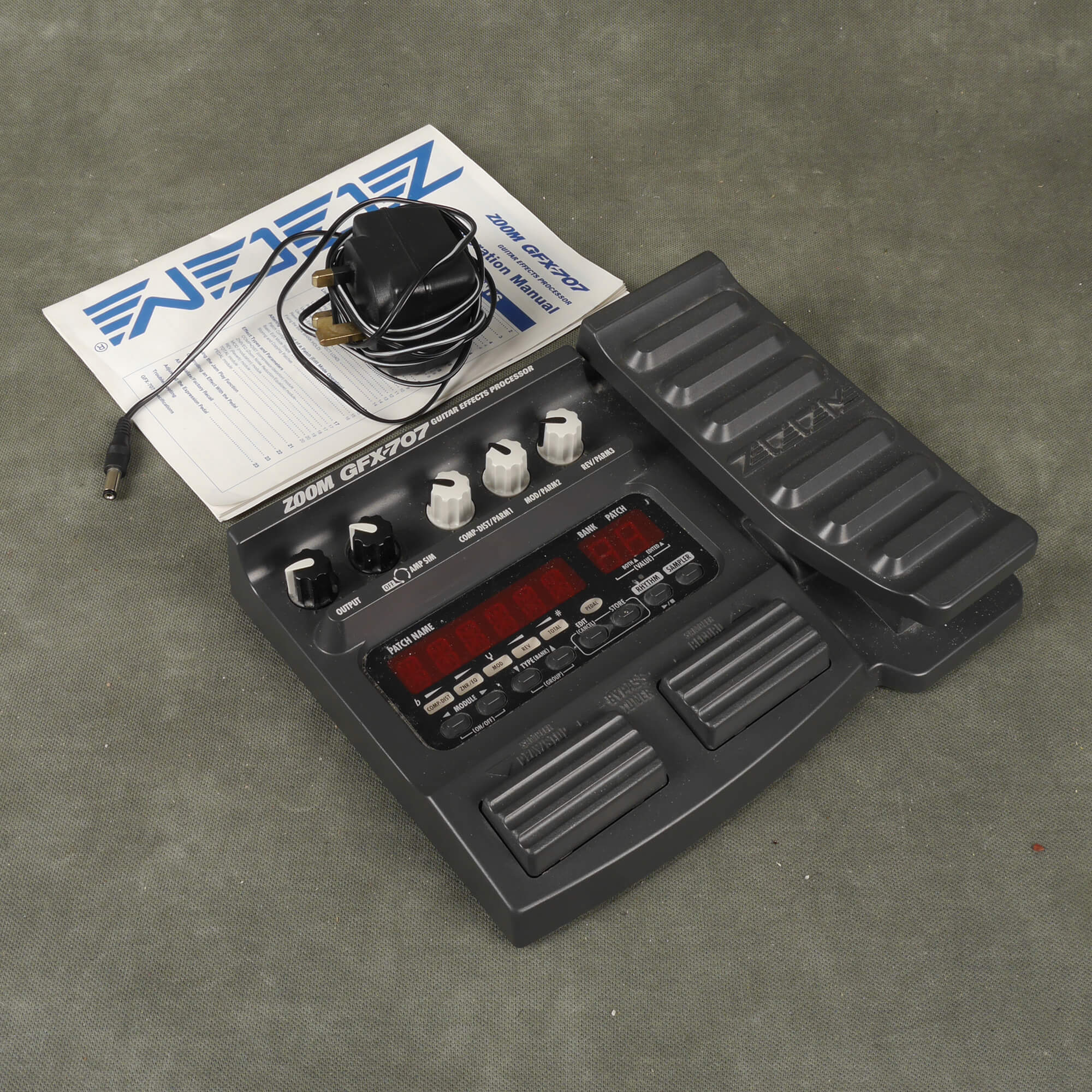 Second Hand Zoom FX Pedals Rich Tone Music