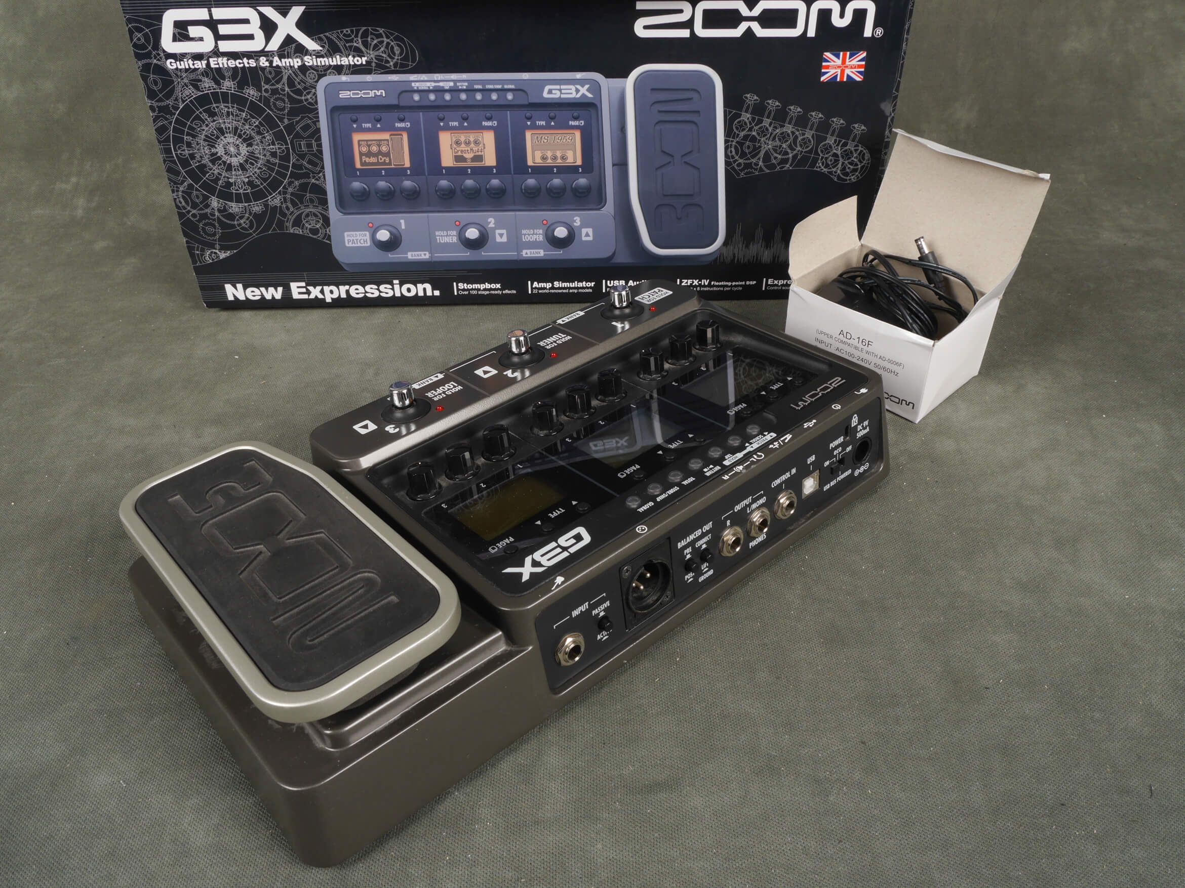 Zoom G3X Guitar Effects and Amp Simulator FX Pedal w/Box & PSU 2nd