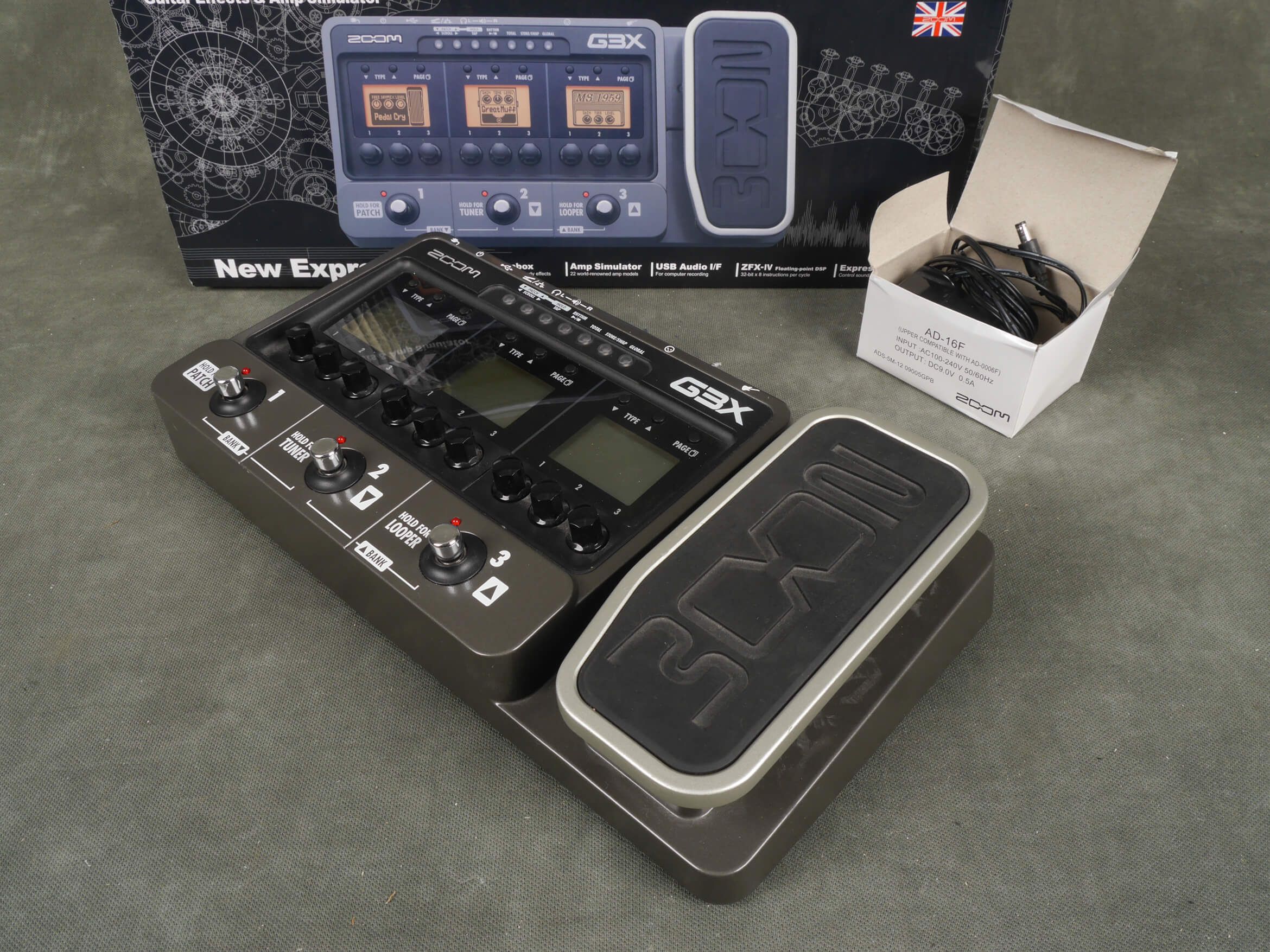 Zoom G3X Guitar Effects and Amp Simulator FX Pedal w/Box & PSU 2nd