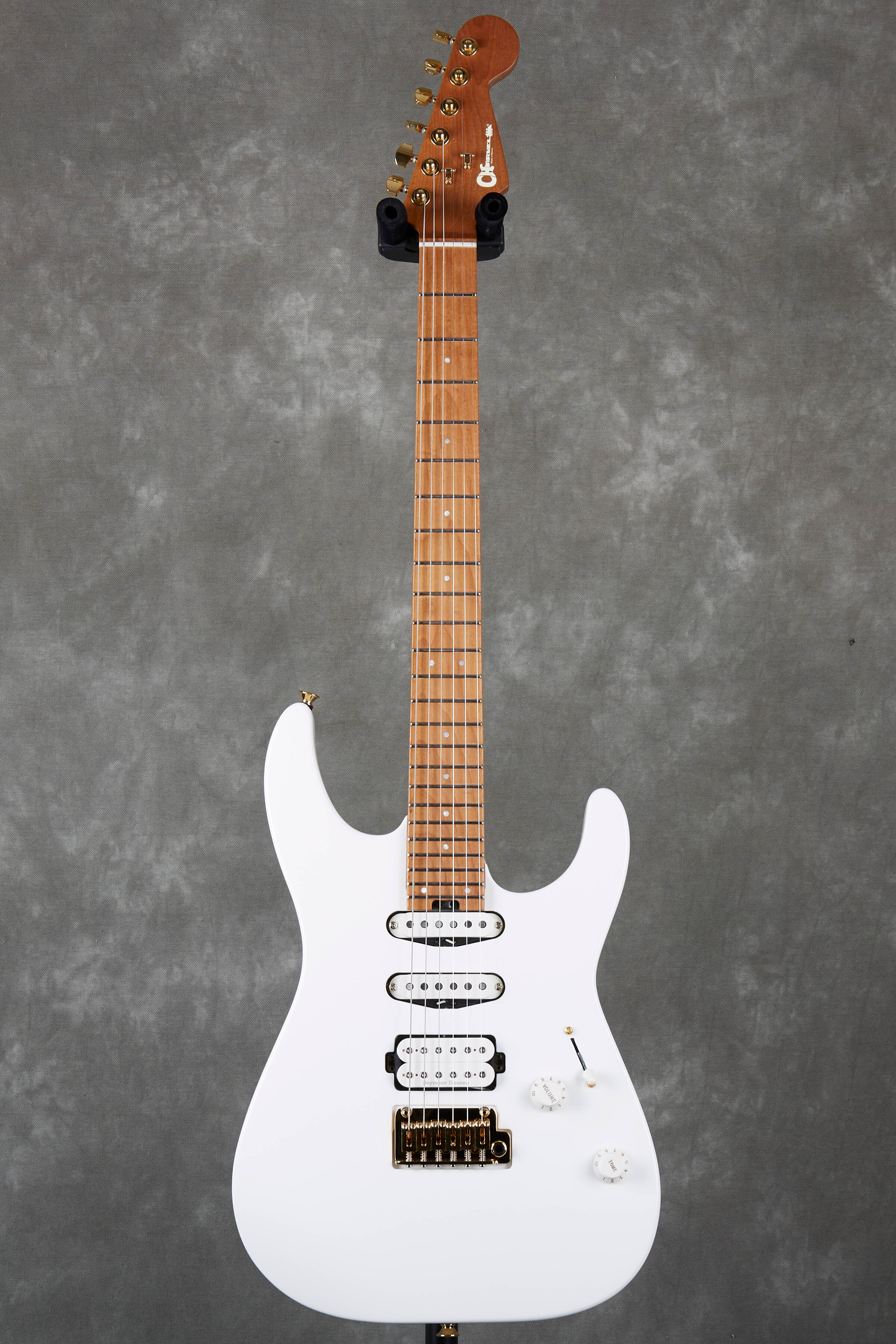 Charvel Pro-Mod DK24 HSS 2PT - Caramelized Maple - Snow White | Rich ...