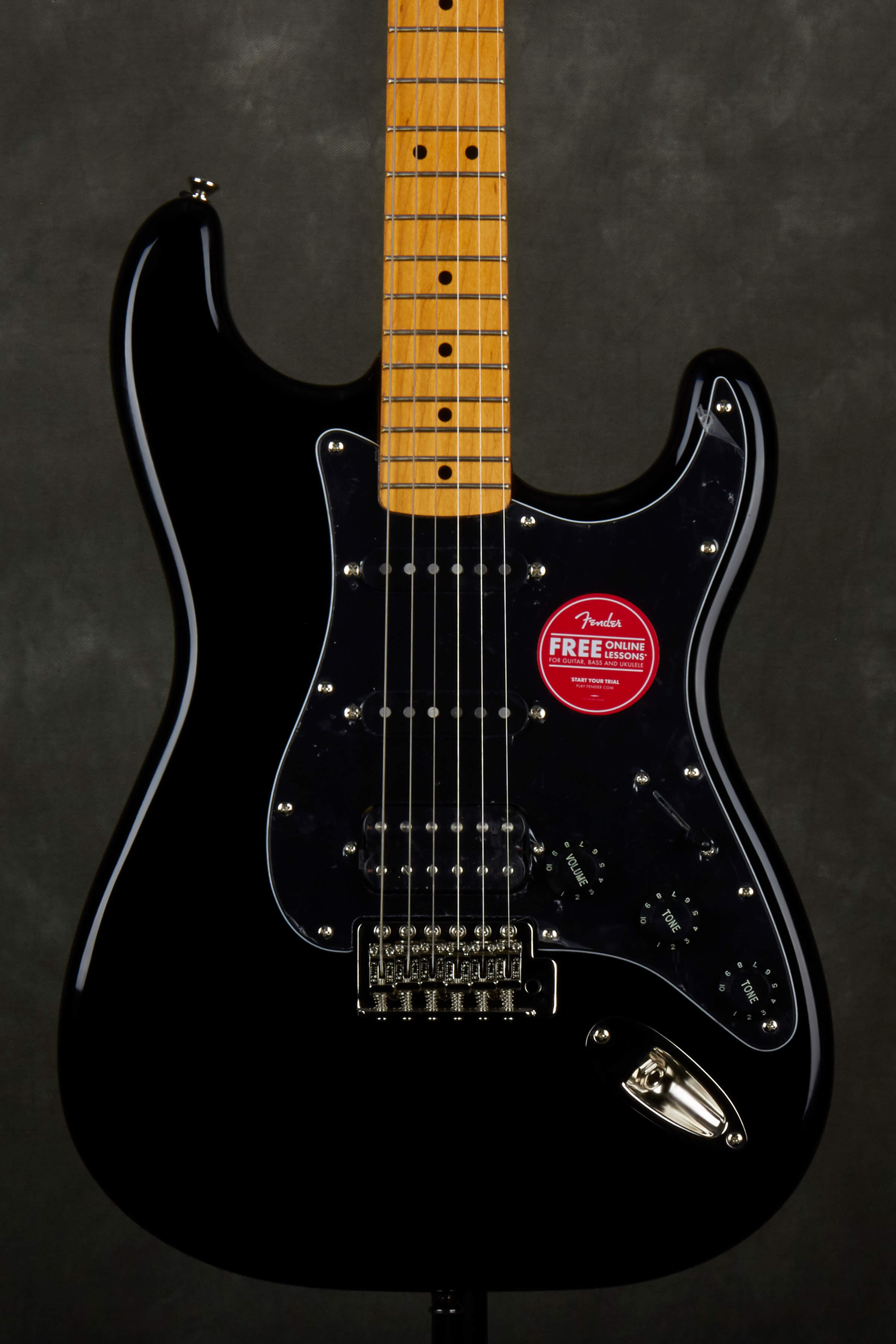 Squier Classic Vibe 70s Stratocaster HSS - MN - Black | Rich Tone Music